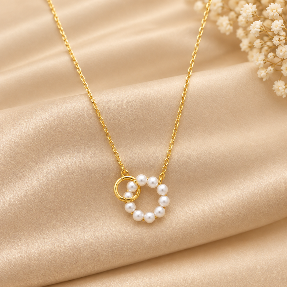 Interlinked Pearl Circle Necklace