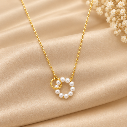 Interlinked Pearl Circle Necklace